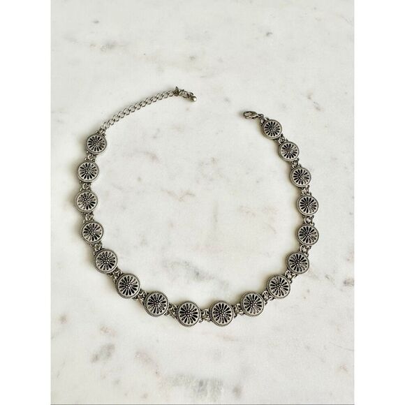 No Brand Jewelry - Western cowgirl choker silver color necklace